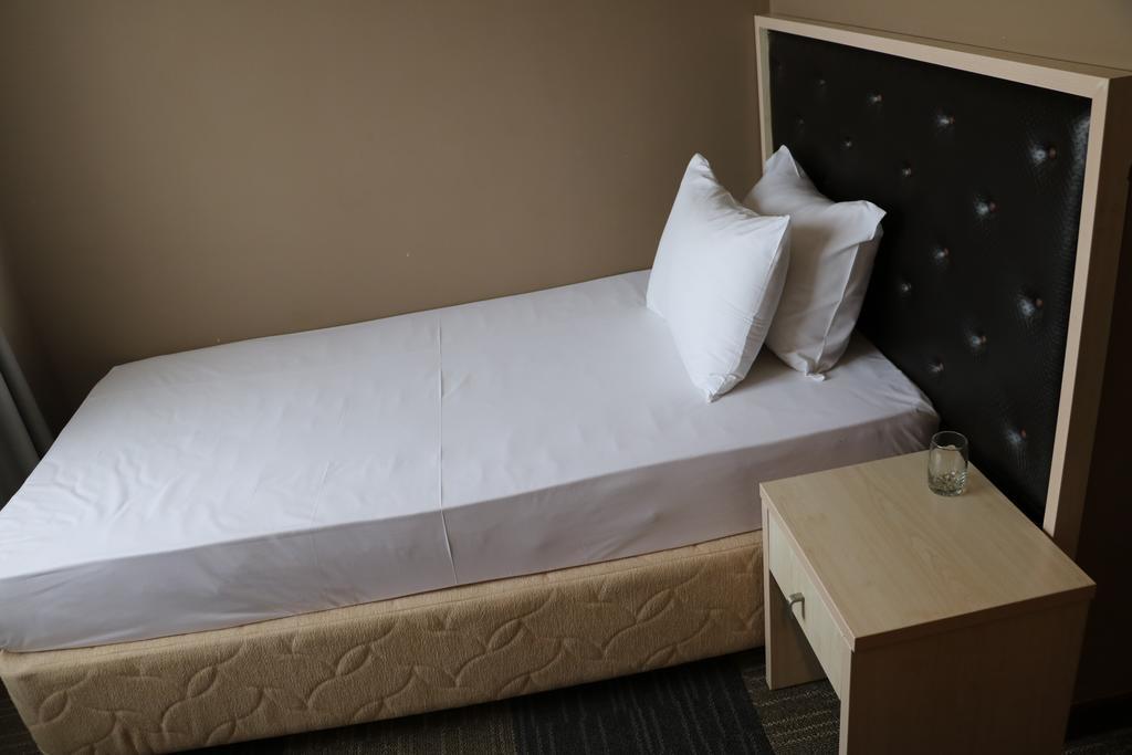 Aktau Hotel Eksteriør bilde