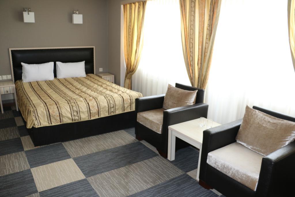 Aktau Hotel Eksteriør bilde