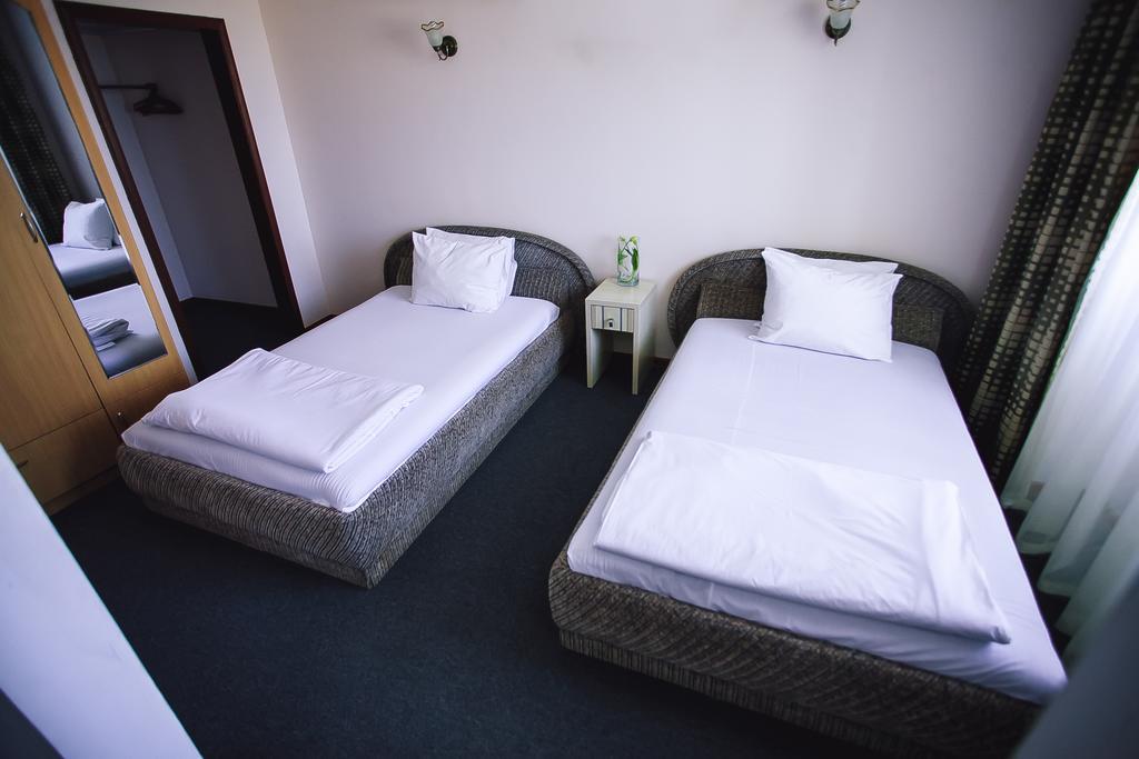 Aktau Hotel Eksteriør bilde