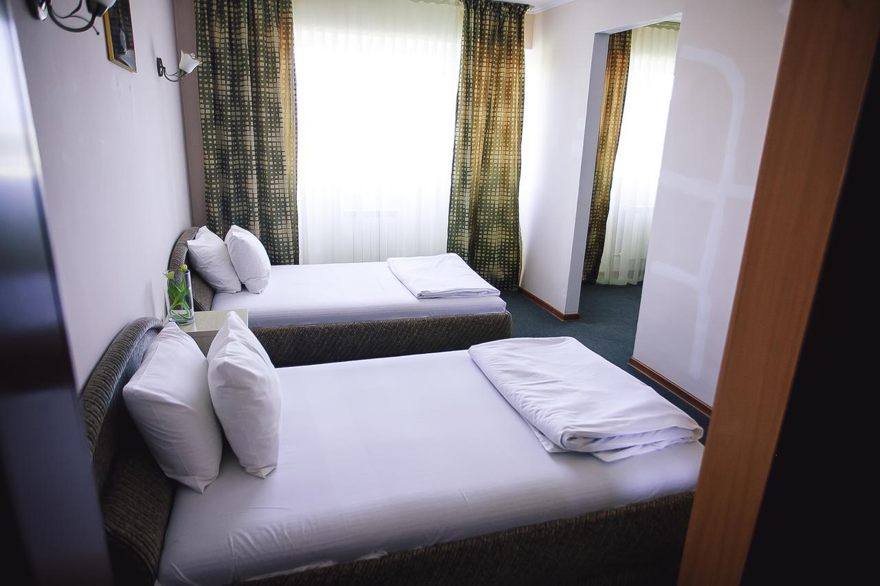Aktau Hotel Eksteriør bilde