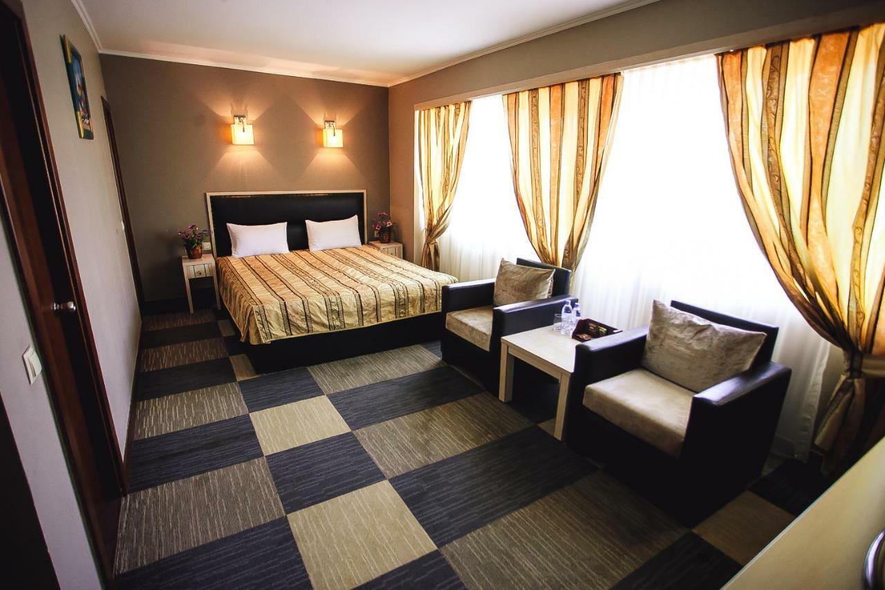 Aktau Hotel Eksteriør bilde